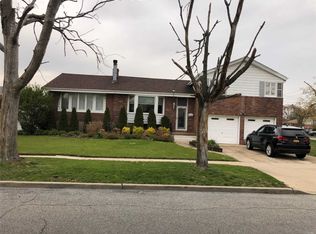 3225 Grand Blvd, Baldwin, NY 11510