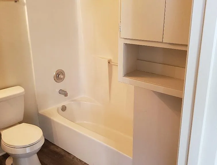230 Lanier Dr #215 — Photo 26