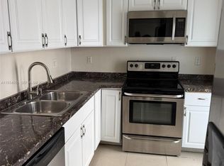 301 Golden Isles Dr APT 112, Hallandale, FL 33009