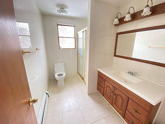1st image of 411 Cromwell Ave #2F
