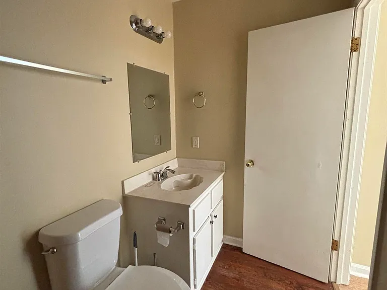 1654 Clear Lake Ave #A — Photo 9