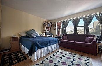 2nd image of 100 W 93rd St APT 8D