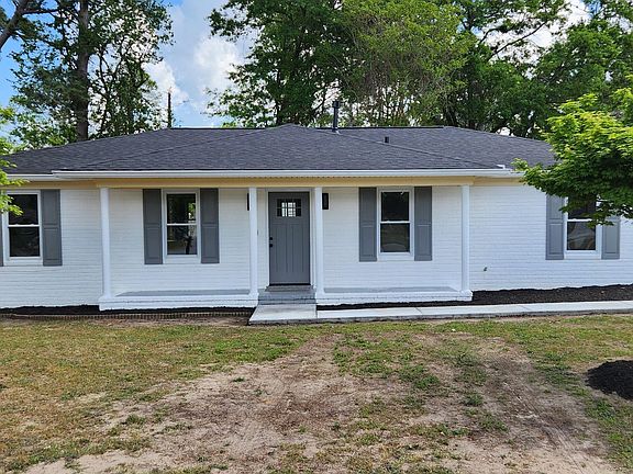 3rd image of 3966 Fairfax Street