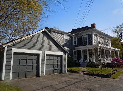 2nd image of 270 High St #A