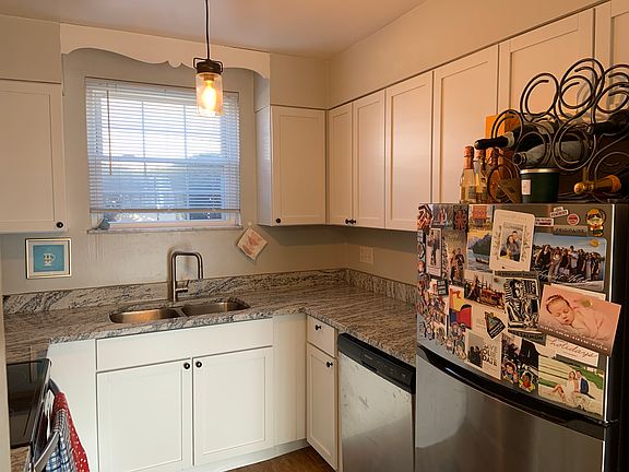 4th image of 1355 Bluff Ave #B