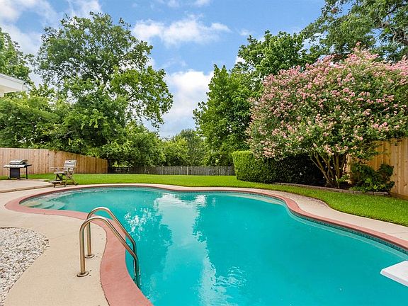 2nd image of 3322 Oyster Cove Dr