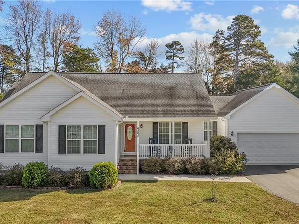 6808 Cottonwood Dr, Snow Camp, NC 27349