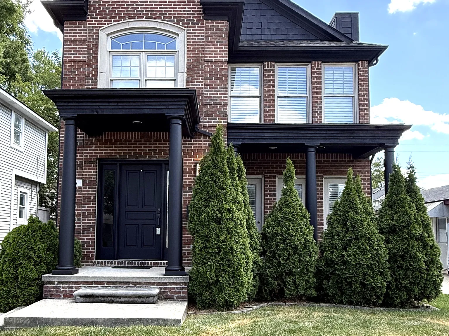 3 bed, 2.5 bath, 2394 sqft, $4,750 — Photo 3