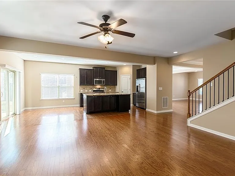 7245 Rocking Horse Ln — Photo 10