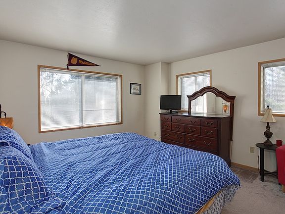 4th image of 3433 McNary Pkwy #106