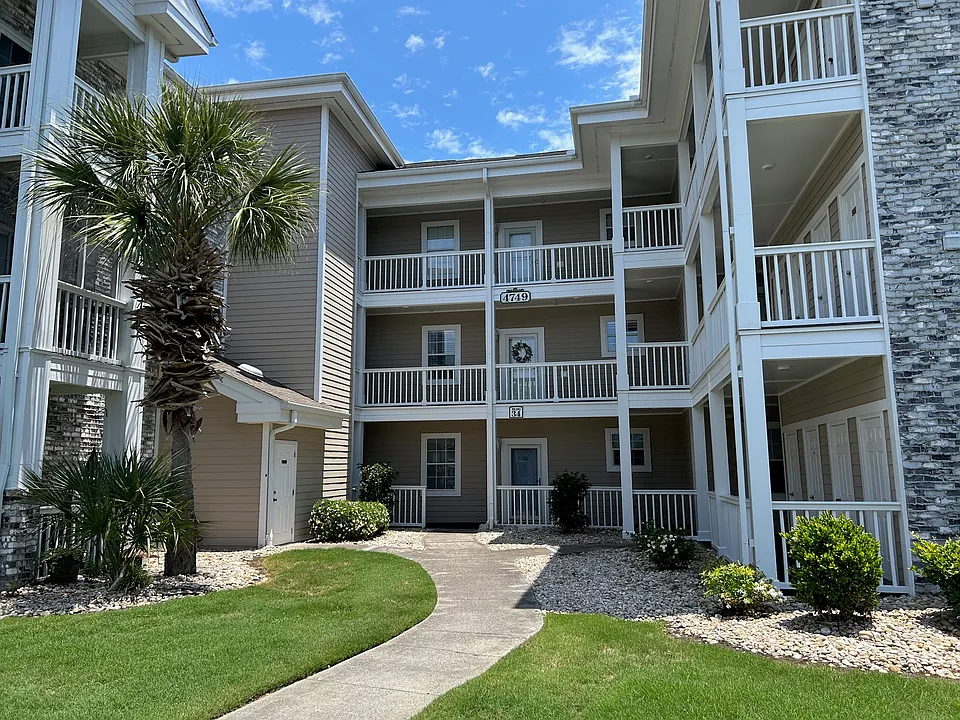 4749 Wild Iris Dr #302