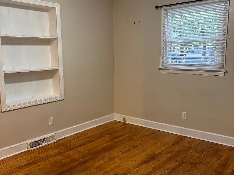 4137 Willmeade Dr — Photo 14