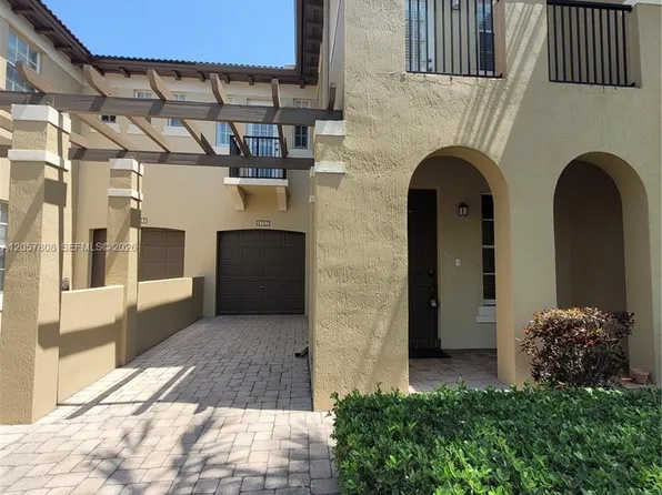8707 Buckskin Mnr #512, Davie, FL 33328