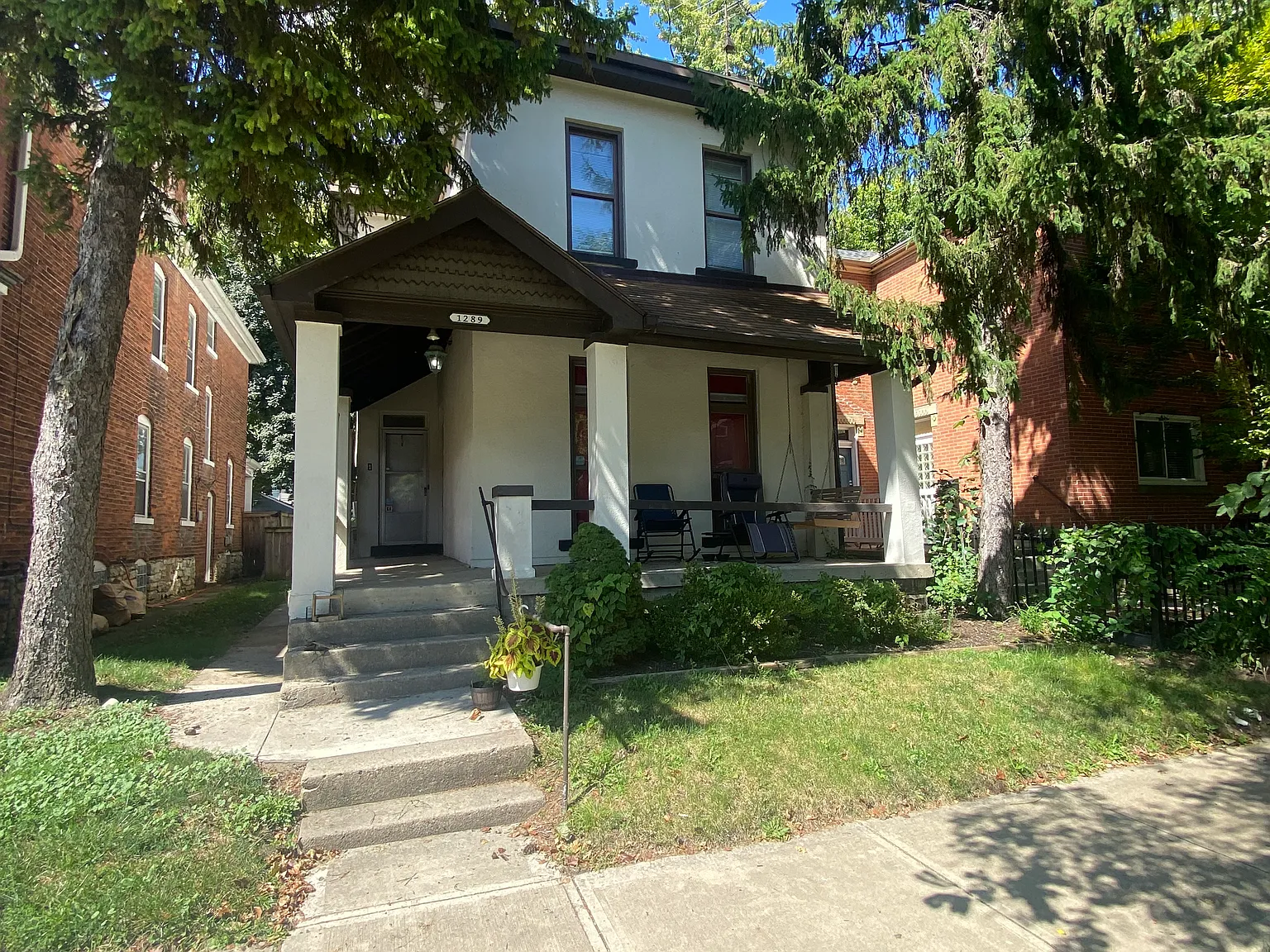 2 bed, 1050 sqft, $1,195 — Photo 2