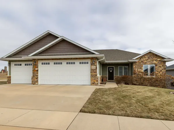 6506 N Cavendish Ln, Dubuque, IA 52003