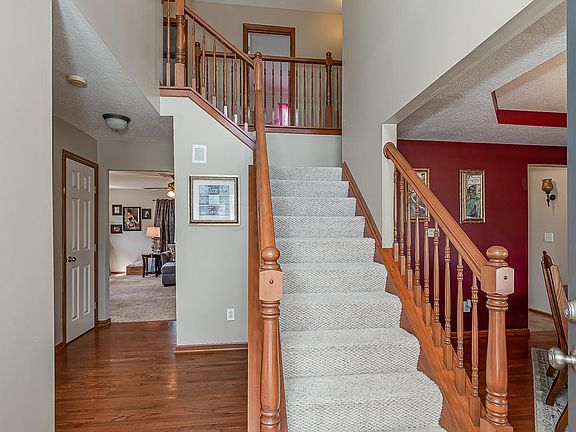 5th image of 9670 Camarillo Cir