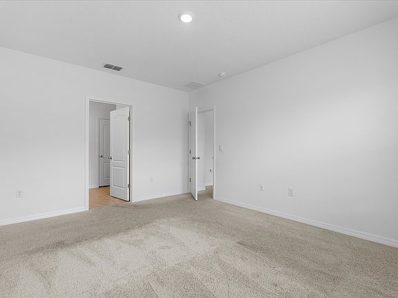 5th image of 523B Boardwalk Ave
