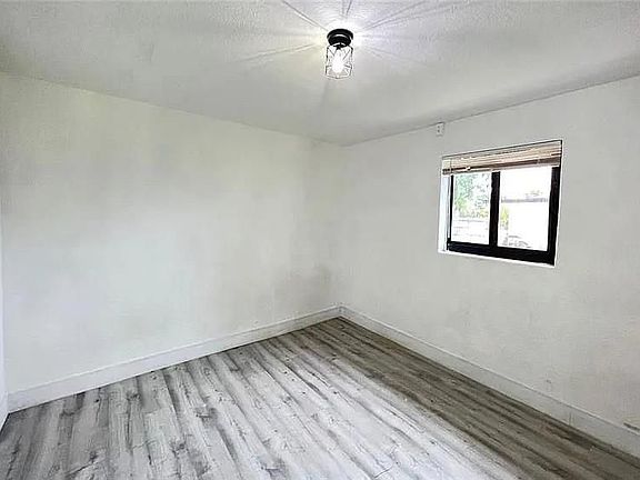 5th image of 3115 Avenue J #6