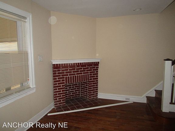 2nd image of 44 E Montana St