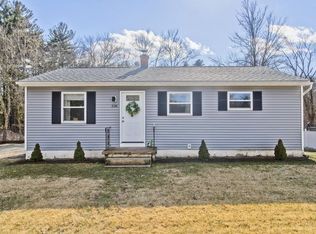 336 Newhouse St, Springfield, MA 01118