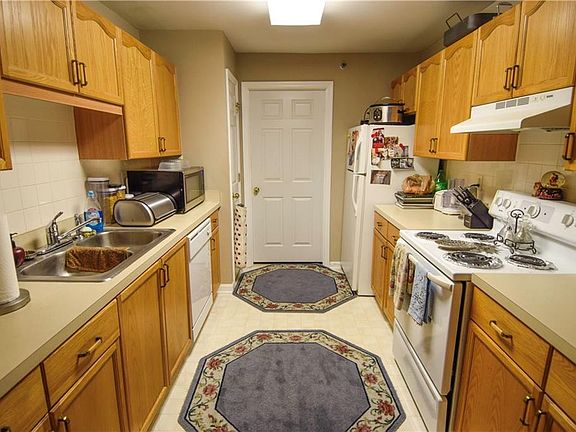 5th image of 31217 Paradise Cmns APT 827