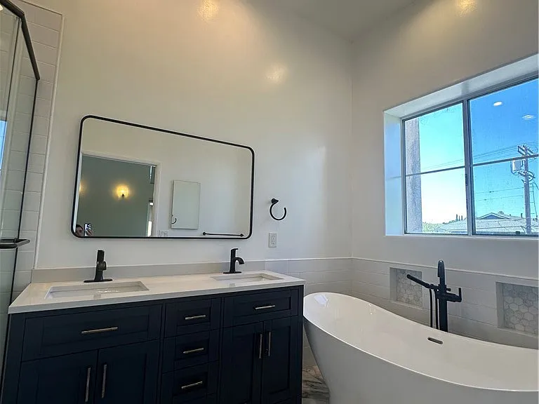 13508 Moorpark St #2 — Photo 48