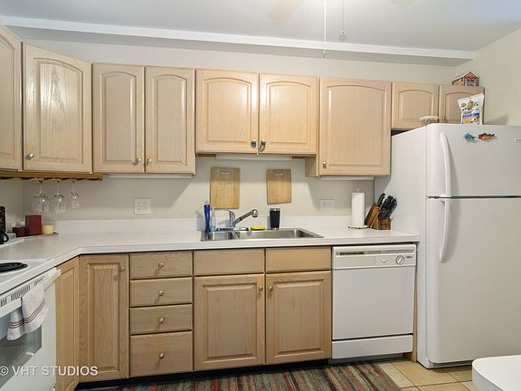 4th image of 3 Villa Verde Dr APT 103
