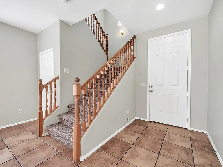 16429 W Remuda Dr — Photo 8