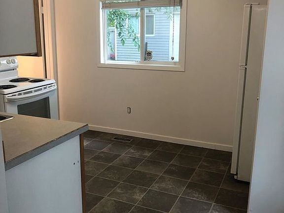 5th image of 816 G Ave N