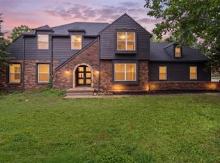 307 S Sunset Ln, Raymore, MO 64083