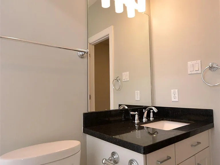 1538 W 23rd St #C — Photo 31