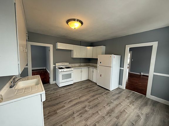 3rd image of 12 French Ave Floor 1