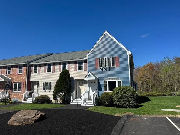 26 Fox Meadow Rd APT H, Leominster, MA 01453