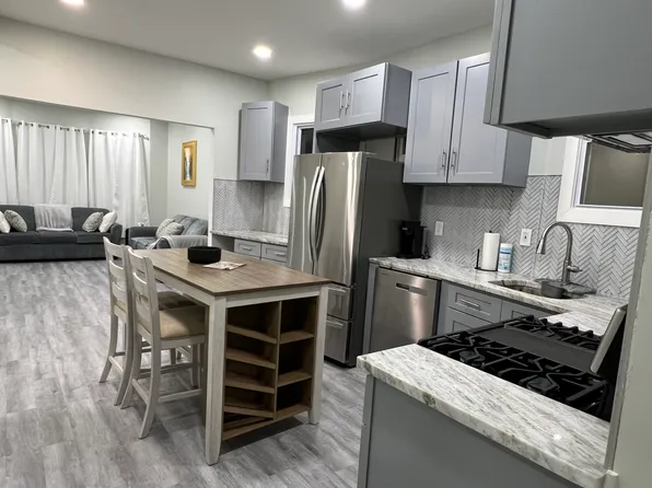 224 Claremont Avenue image 6 of 10