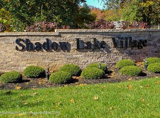 81 Hancock Ct, Red Bank, NJ 07701