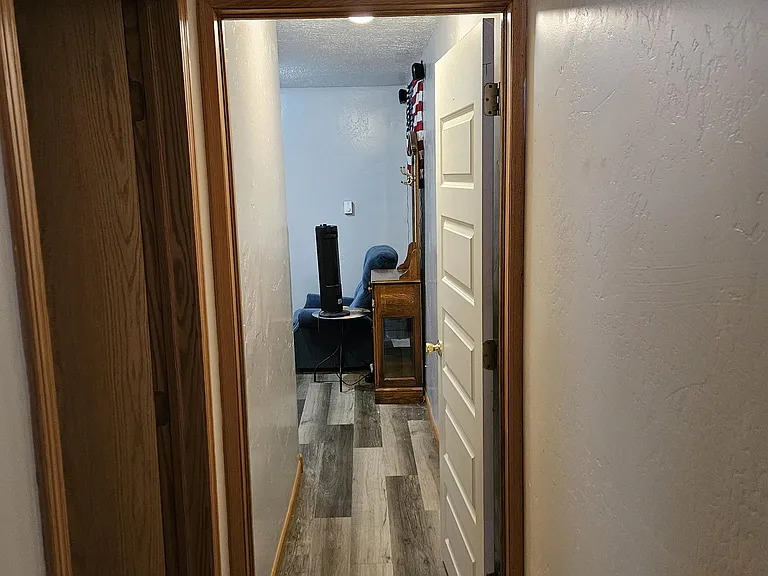 410 Smith Ave — Photo 11