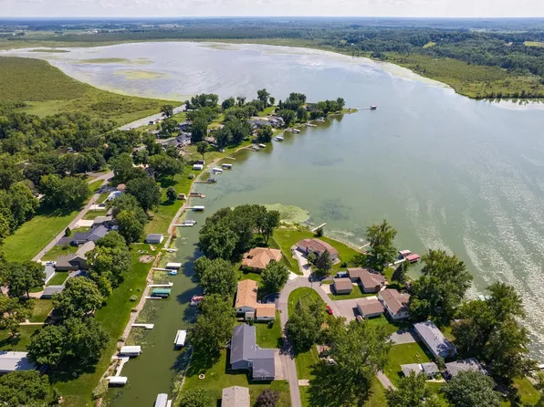 50544 Lakeside Cir, Rush City, MN 55069