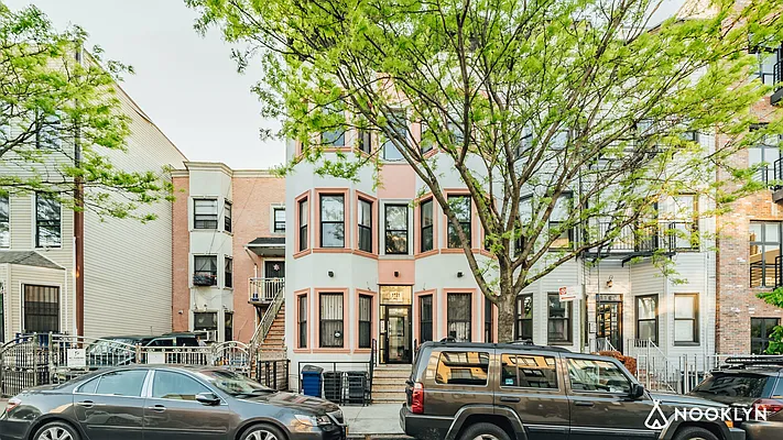 Rented by Nooklyn NYC LLC | media 22