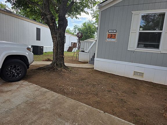 2nd image of 1240 N Cowan Ave Trailer 178