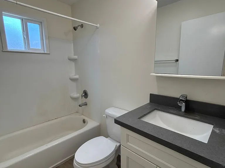 Jennifer Ryan Apartments — Photo 24