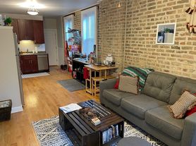 1517 W Cortez St, Chicago, IL