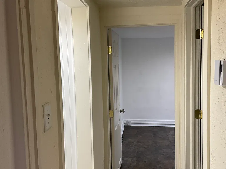 10657 Jonestown Rd #4 — Photo 32