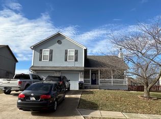 1204 Meadows Ln, Greenwood, MO 64034