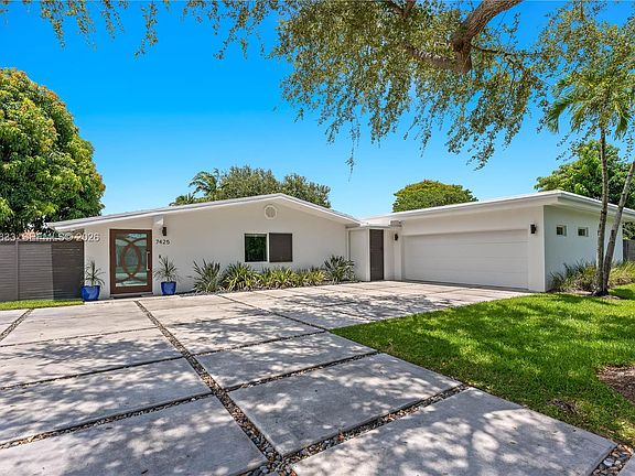 5th image of 7425 SW 139th Ter