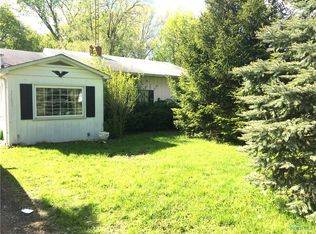 928 Karnes Ave, Defiance, OH 43512