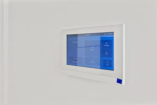 Sold by Compass | media 16