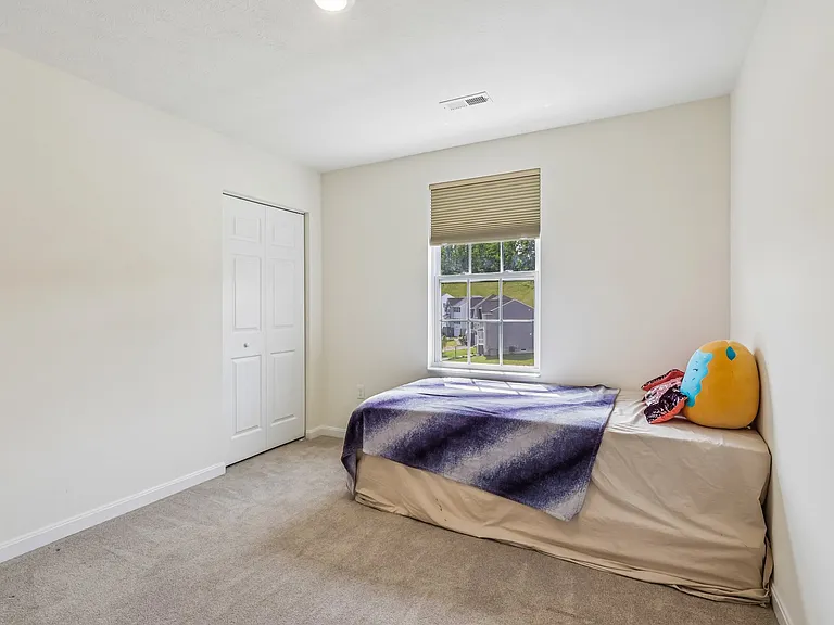1105 Deerfield Dr — Photo 8