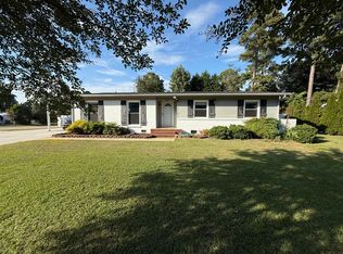 4526 Belford Rd, Fayetteville, NC 28314
