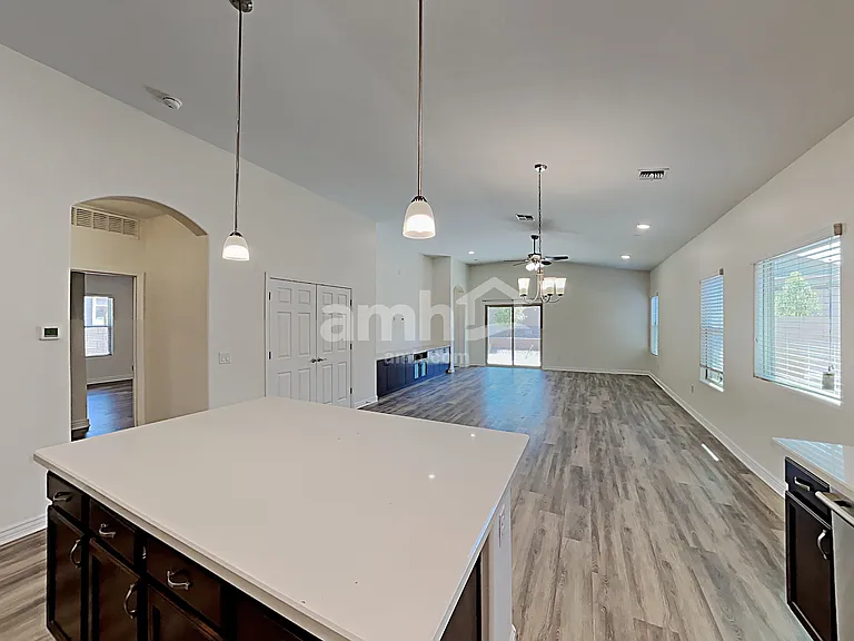 9081 W Blue Saguaro St — Photo 4