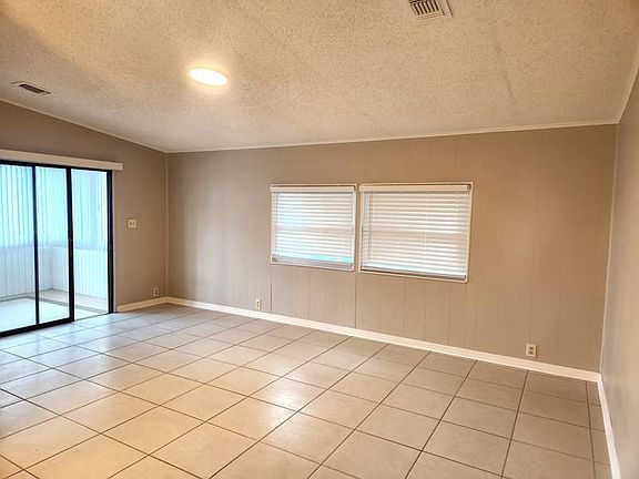 5th image of 4721 10th Street Ct E #68